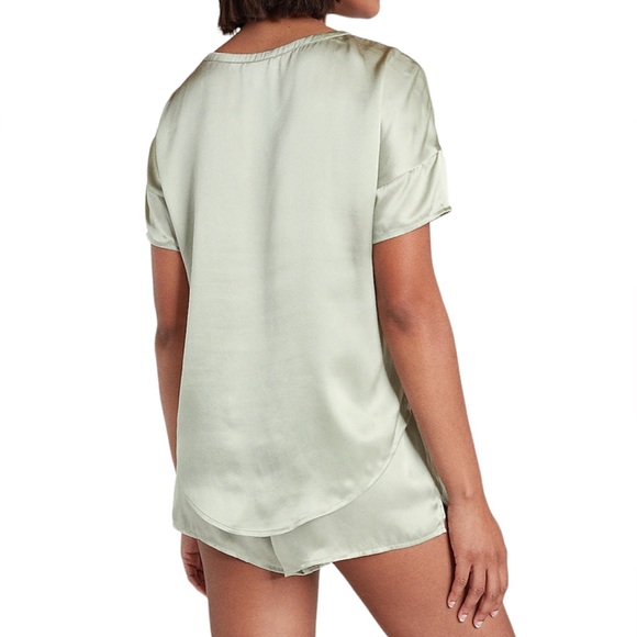 NWT $148 100% Silk 2-Piece Pajama Set Short Pants/Short Sleeve Top Light Sage M - Picture 4 of 11